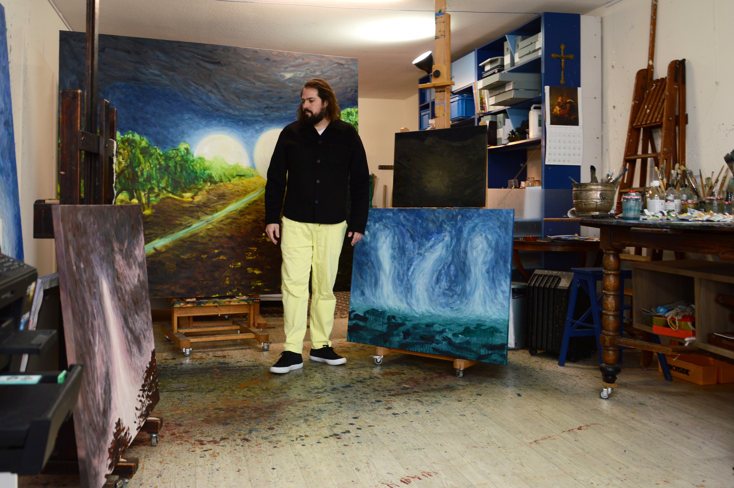 Robert van de Graaf in the studio